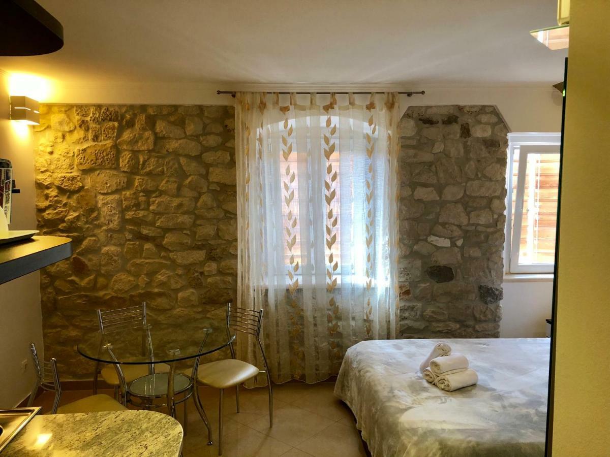 Apartments Feral Trogir Extérieur photo